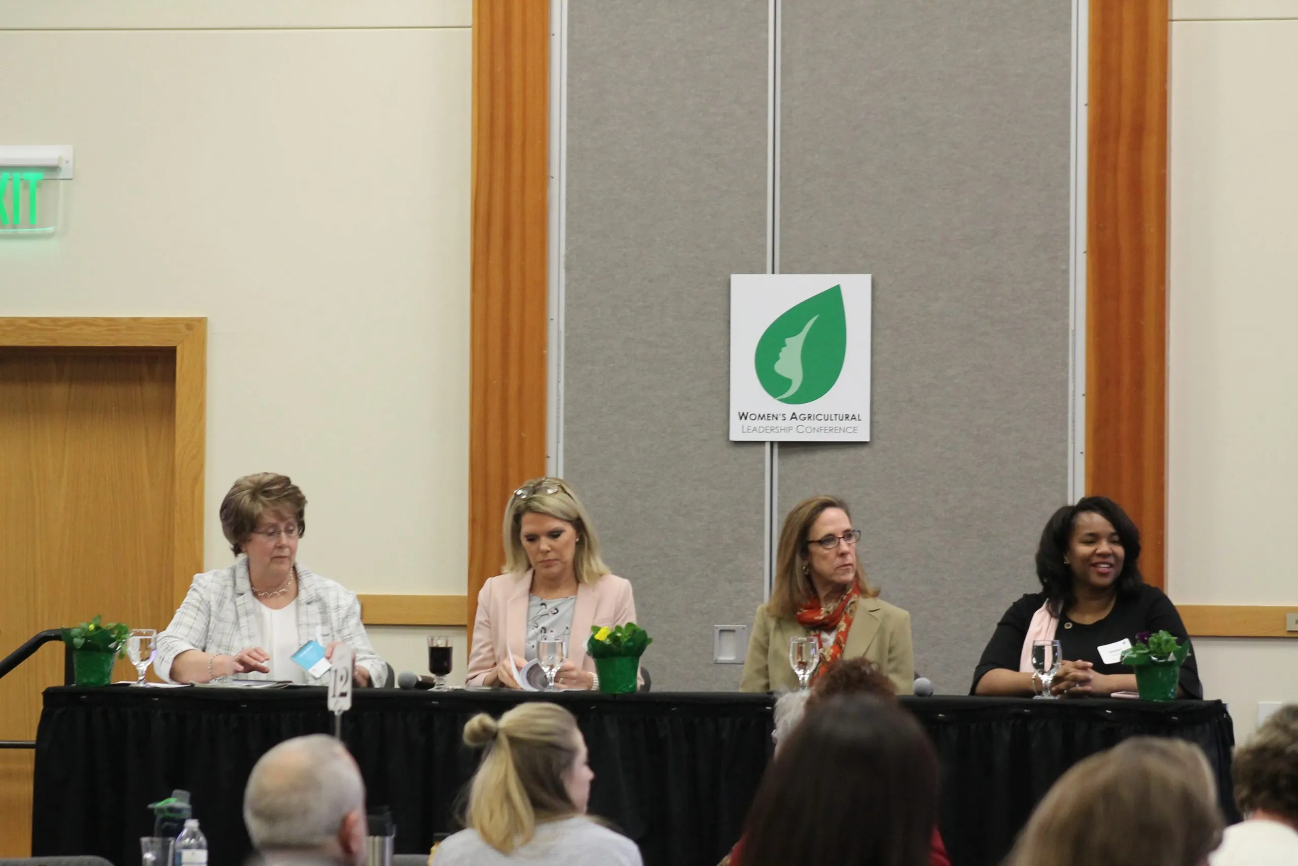 Attend Women’s Ag Leadership Conference MidWest Farm Report